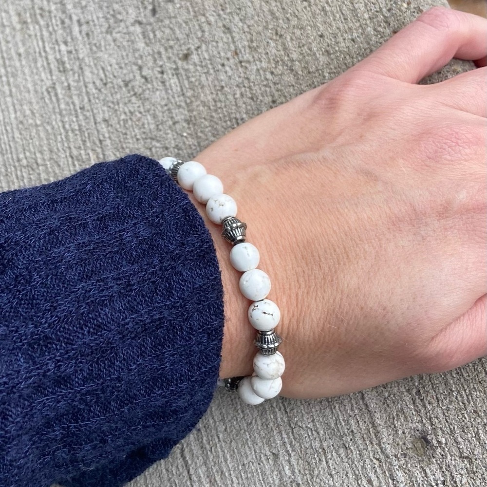 Simply Pure White Magnesite Bracelet